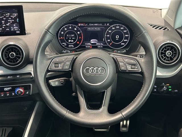 Q21.0 TFSI スポーツ
