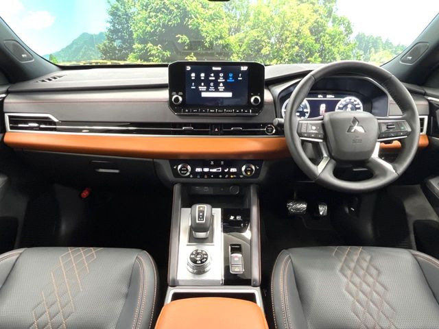 アウトランダーPHEV 2.4 P 4WD