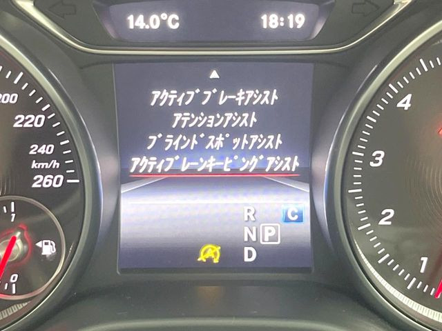 ���u���C���h�A�V�X�g�Z���T�[:���p����̎Ԃ����m���A�h���C�o�[���Ԑ��ύX���s���ۂɁA�x�����Ƌ��ɒ��ӂ𑣂��Ă������S�x���@�\�ł�!