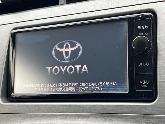 プリウス1.8 S