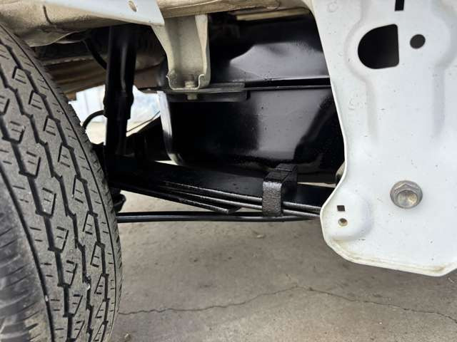 ���[�Ԃ܂łɎԗ������Ȃǐ�C�X�^�b�t����Ƃ������܂��� �����̓X�`�[�������͂��߁A�ł��邾���C���悭����肢��������悤�����������܂�!�O���͋@�B�Ŗ����������āA���b�N�X�R�[�e�B���O�������Ă��܂��B