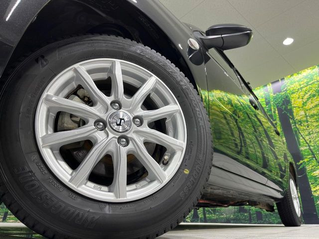 �y14�C���`�A���~�z�C�[���z�O�ςɃ}�b�`�����A���~�z�C�[���𑕒����Ă���܂��B�e��A���~�z�C�[����A�X�^�b�h���X�^�C�����戵�����Ă���܂��B���񂲑��k����������