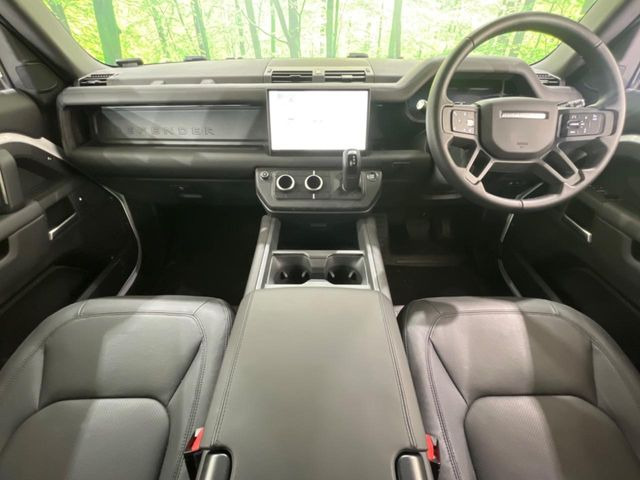ディフェンダー90 Xダイナミック HSE 3.0L D350 ディーゼル 4WD