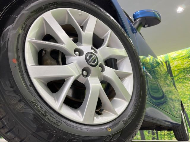 �y����15�C���`�A���~�z�C�[���z�O�ςɃ}�b�`���������A���~�z�C�[���𑕒����Ă���܂��B�e��ЊO�A���~�z�C�[����A�X�^�b�h���X�^�C�����戵�����Ă���܂��B���񂲑��k����������