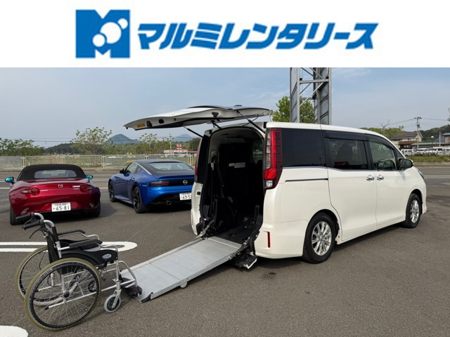 エスクァイア2.0 Xi ウェルキャブ スロープタイプ タイプII サードシート付 4WD
