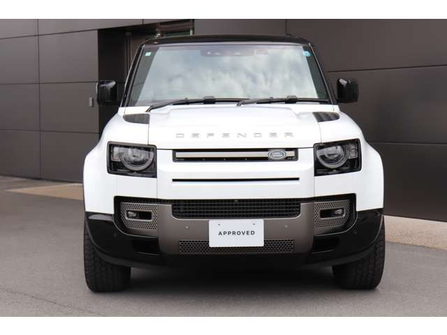 ディフェンダー110 X ダイナミック HSE 3.0L D300 ディーゼル 4WD