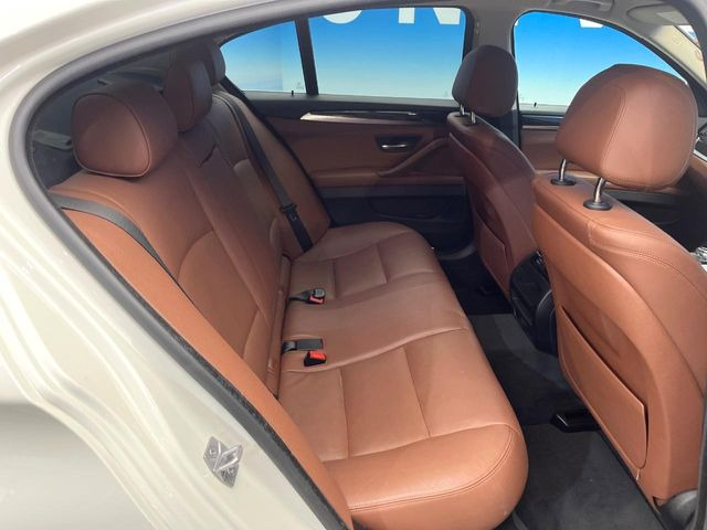���㕔���Ȃ��C�ɂȂ�悤�ȃL�Y�E�����ւ��蓙�A�傫�ȃ_���[�W�͂Ȃ��A�ǍD�ȏ�Ԃł��B