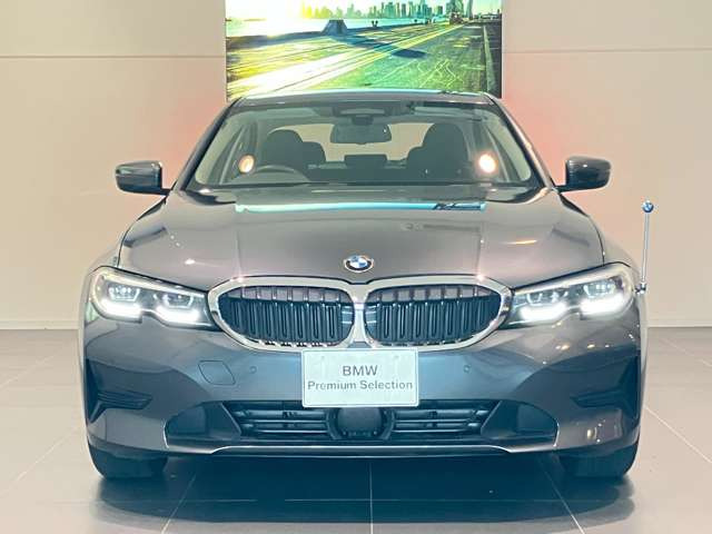 3シリーズセダン320i