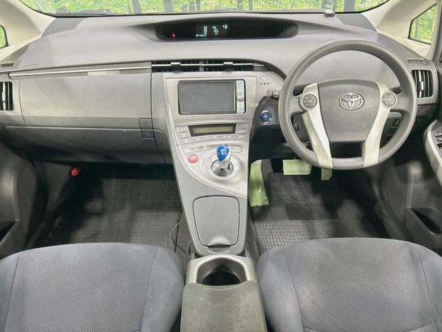 プリウス1.8 S