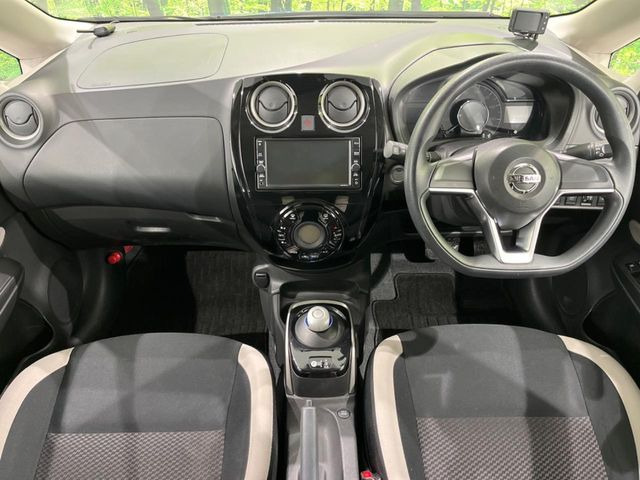 ノート1.2 e-POWER X FOUR 4WD