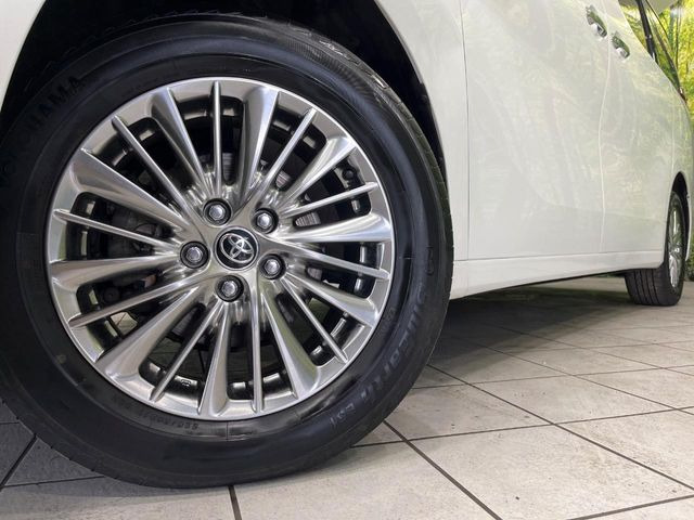 �y����17�C���`�A���~�z�C�[���z�O�ςɃ}�b�`���������A���~�z�C�[���𑕒����Ă���܂��B�e��ЊO�A���~�z�C�[����A�X�^�b�h���X�^�C�����戵�����Ă���܂��B���񂲑��k����������