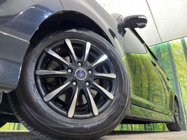 �y15�C���`�A���~�z�C�[���z�O�ςɃ}�b�`�����A���~�z�C�[���𑕒����Ă���܂��B�e��A���~�z�C�[����A�X�^�b�h���X�^�C�����戵�����Ă���܂��B���񂲑��k����������