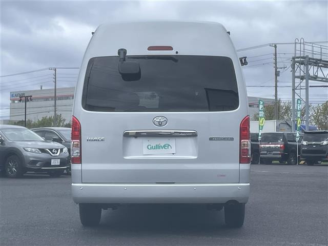 ハイエース2.7 グランドキャビン 4WD