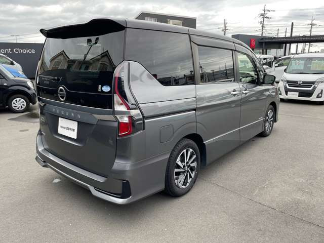 セレナ2.0 ハイウェイスターV