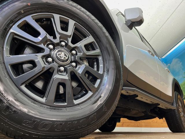 �y�����A���~�z�C�[���z�O�ςɃ}�b�`���������A���~�z�C�[���𑕒����Ă���܂��B�e��ЊO�A���~�z�C�[����A�X�^�b�h���X�^�C�����戵�����Ă���܂��B���񂲑��k����������