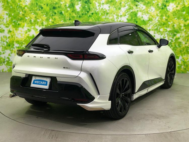 クラウンスポーツ2.5 Z E-Four 4WD