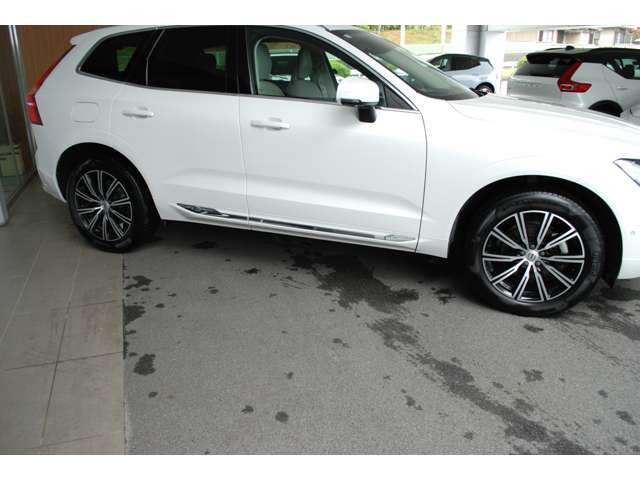XC60D4 AWD インスクリプション ディーゼル 4WD