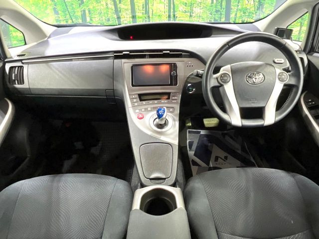 プリウス1.8 S