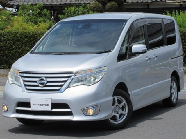 セレナ2.0 ハイウェイスター Vセレクション+Safety 4WD