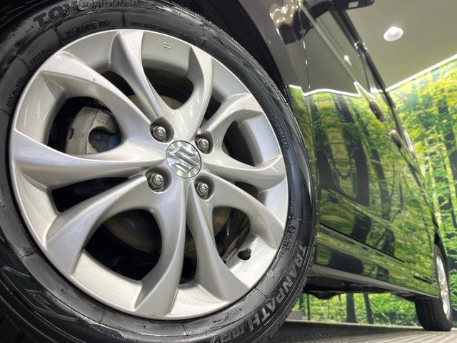 �y����15�C���`�A���~�z�C�[���z�O�ςɃ}�b�`���������A���~�z�C�[���𑕒����Ă���܂��B�e��ЊO�A���~�z�C�[����A�X�^�b�h���X�^�C�����戵�����Ă���܂��B���񂲑��k����������