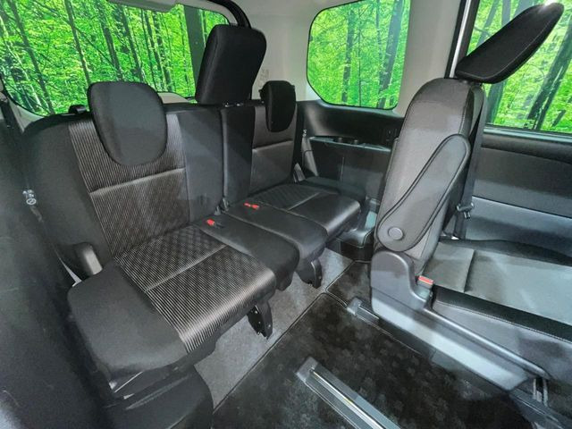 3��ڃV�[�g�͂�������ԗǍD����l�ł��������ƍ����Ē����܂��̂ŁA��l���ł̂��o���������N���N�ł��􂲉Ƒ��ŁA�C�̒m�ꂽ���ԂŁA�h���C�u�ɍs���̂��y���݂ł��ˁ�