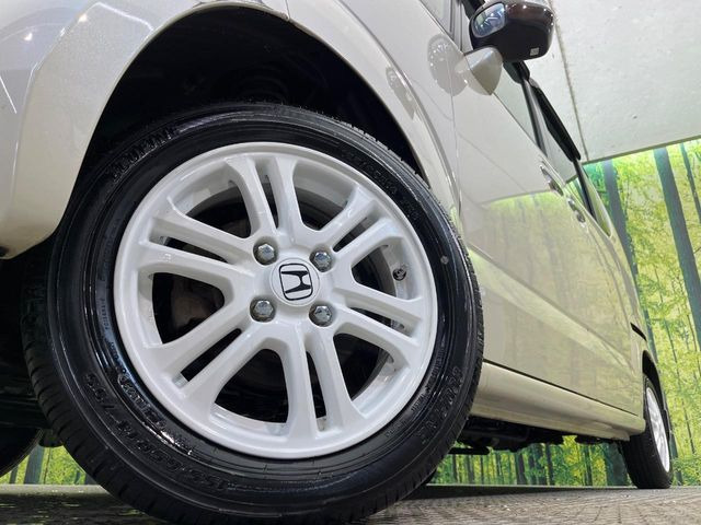 �y����14�C���`�A���~�z�C�[���z�O�ςɃ}�b�`���������A���~�z�C�[���𑕒����Ă���܂��B�e��ЊO�A���~�z�C�[����A�X�^�b�h���X�^�C�����戵�����Ă���܂��B���񂲑��k����������