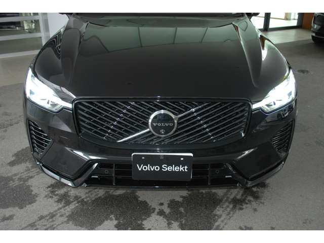 XC60ウルトラ T6 AWD プラグイン ハイブリッド 4WD