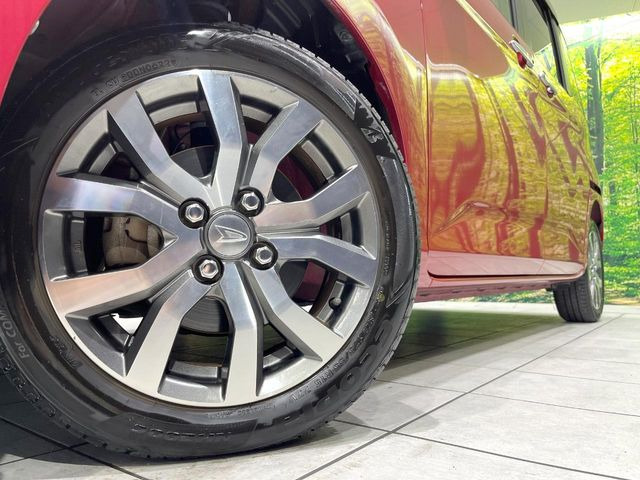 �y����15�C���`�A���~�z�C�[���z�O�ςɃ}�b�`���������A���~�z�C�[���𑕒����Ă���܂��B�e��ЊO�A���~�z�C�[����A�X�^�b�h���X�^�C�����戵�����Ă���܂��B���񂲑��k����������