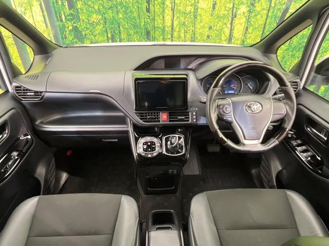 ノア1.8 ハイブリッド Si W×B II
