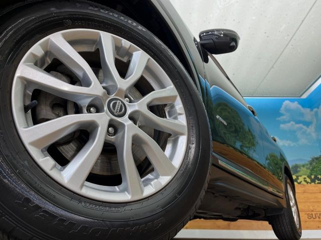 �y�����A���~�z�C�[���z�O�ςɃ}�b�`���������A���~�z�C�[���𑕒����Ă���܂��B�e��ЊO�A���~�z�C�[����A�X�^�b�h���X�^�C�����戵�����Ă���܂��B���񂲑��k����������