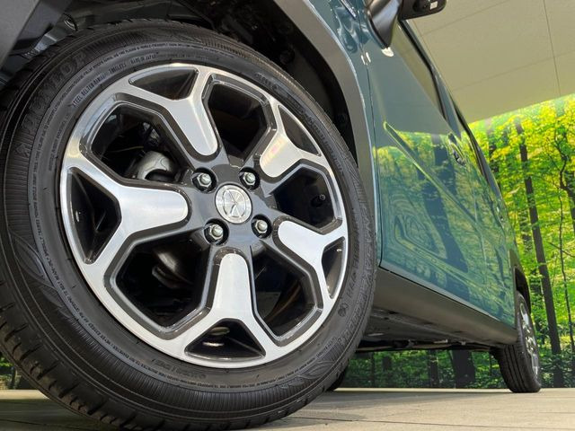 �y����15�C���`�A���~�z�C�[���z�O�ςɃ}�b�`���������A���~�z�C�[���𑕒����Ă���܂��B�e��ЊO�A���~�z�C�[����A�X�^�b�h���X�^�C�����戵�����Ă���܂��B���񂲑��k����������