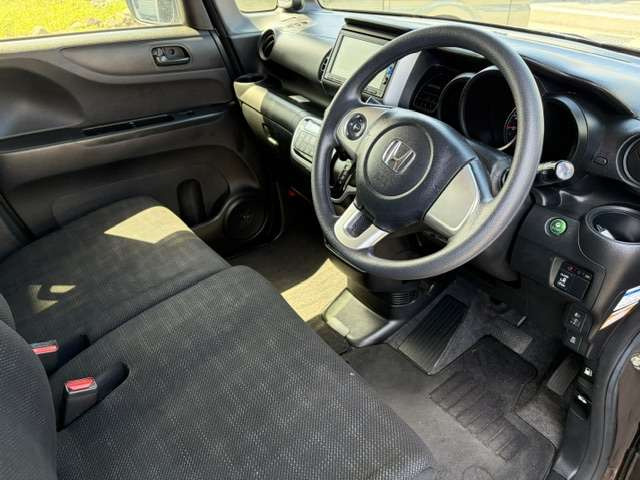 N-BOXカスタムG Lパッケージ 4WD