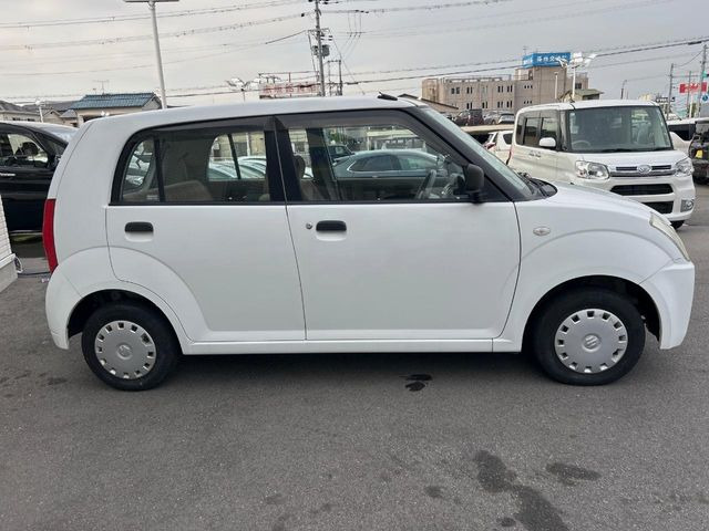 �����Ђł́A�S�Ԃ�3�����ԁA���s3000�L�������̖����ۏ؂�W���񋟂��Ă���܂��B(�A���Ԃ�1�N�ԁA���s������)