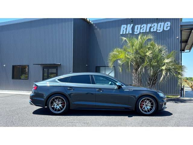 S5スポーツバック3.0 4WD