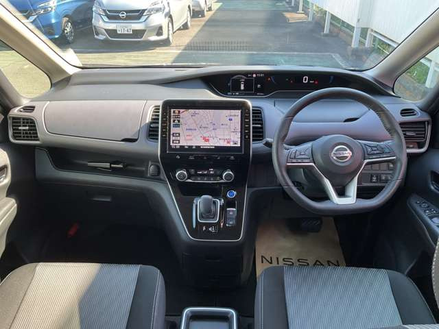 セレナ1.2 e-POWER ハイウェイスターV