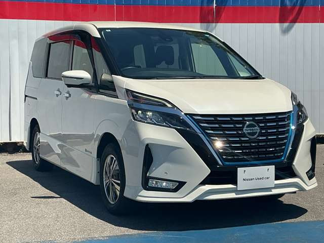 セレナ1.2 e-POWER ハイウェイスターV