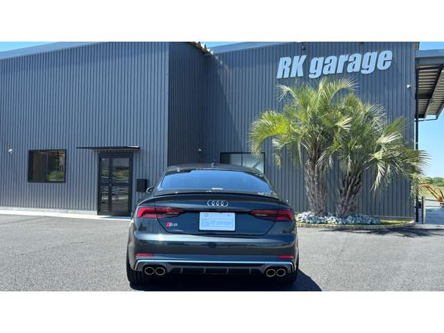 S5スポーツバック3.0 4WD