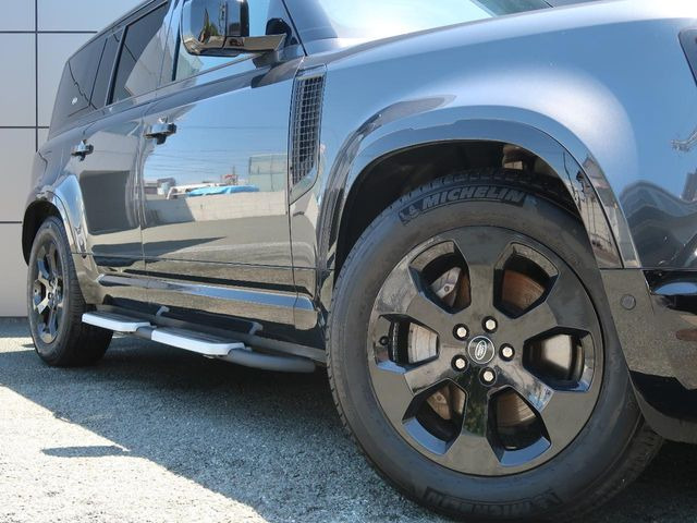 ディフェンダー110 X ダイナミック SE 3.0L D300 ディーゼル 4WD