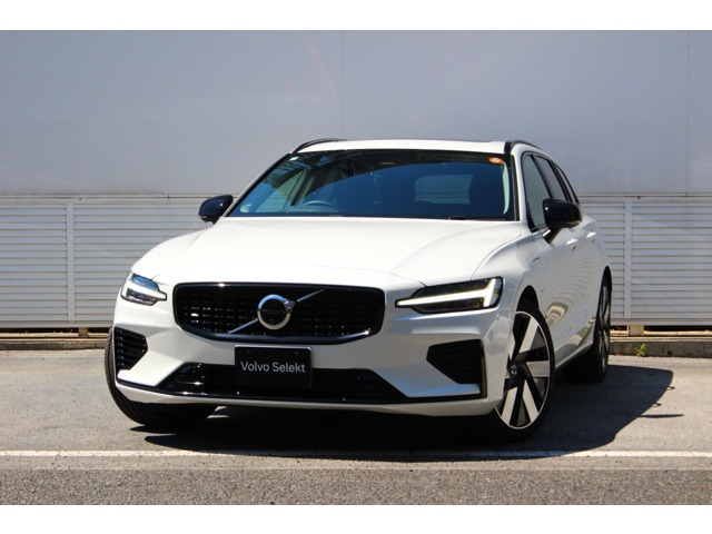 V60リチャージ PHEV T6 AWD アルティメット 4WD