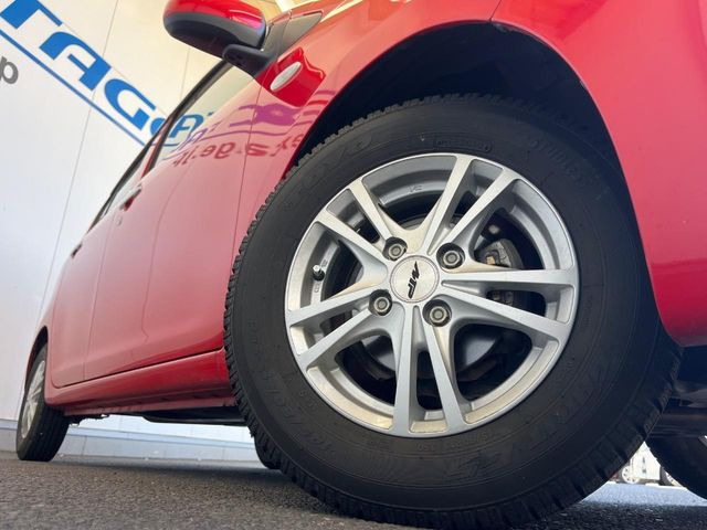 �y13�C���`�A���~�z�C�[���z�O�ςɃ}�b�`�����A���~�z�C�[���𑕒����Ă���܂��B�e��A���~�z�C�[����A�X�^�b�h���X�^�C�����戵�����Ă���܂��B���񂲑��k����������