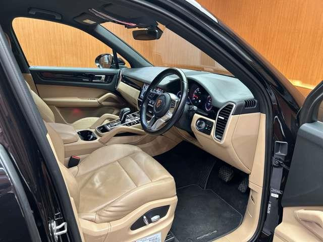 カイエン3.0 4WD