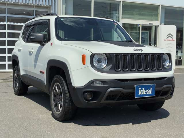 レネゲードトレイルホーク 4WD