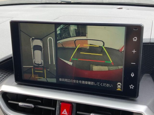 �y�p�m���}���j�^�[�z��p�̃J�����ɂ��A�ォ�猩���낵���悤�Ȏ��_��360�x�N���}�̎��͂��m�F���邱�Ƃ��ł��܂������p�������m�F���₷���A�����ꏊ�ł̐؂�Ԃ��⒓�Ԃ��X���[�Y�ɍs���܂��B