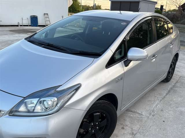 プリウスPHV1.8 S