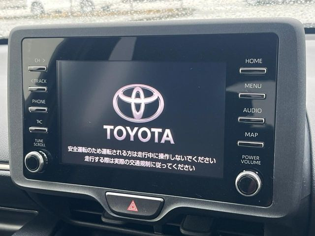 �y7�C���` �f�B�X�v���C�I�[�f�B�I�z���ʂ̃f�B�X�v���C��AppleCarPlay��AndroidAuto�����p�\�B�傫�ȉ�ʂŃX�}�z�i�r�A�v���������p���������܂���