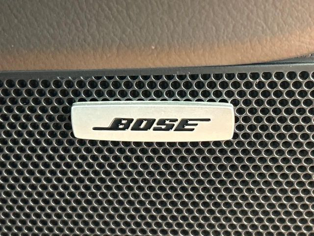 �yBOSE�T�E���h�V�X�e���z���[�J�[�I�v�V�����̍��i�ʃT�E���h�V�X�e���𓋍ځB��p�̃`���[�j���O���{���ꂽ�召�l�X�ȃX�s�[�J�[����ǎ��ȃT�E���h���t�ł��A�Տꊴ���ӂ�鉹����Ԃ����o���܂��B