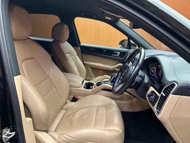 カイエン3.0 4WD