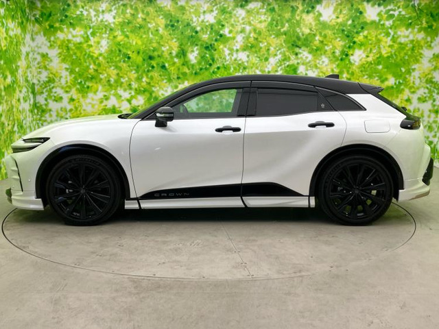 クラウンスポーツ2.5 Z E-Four 4WD