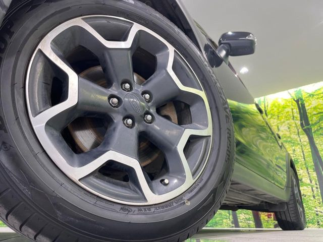 �y����17�C���`�A���~�z�C�[���z�O�ςɃ}�b�`���������A���~�z�C�[���𑕒����Ă���܂��B�e��ЊO�A���~�z�C�[����A�X�^�b�h���X�^�C�����戵�����Ă���܂��B���񂲑��k����������