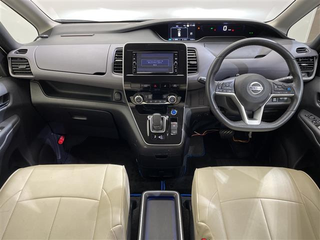 セレナ1.2 e-POWER ハイウェイスターV